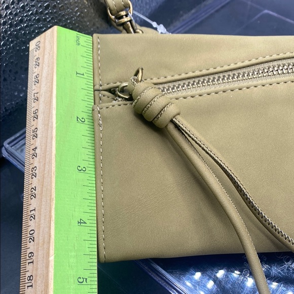 Universal Thread Women's Green Crossbody Bag - Brand New!!!! - Picture 5 of 6